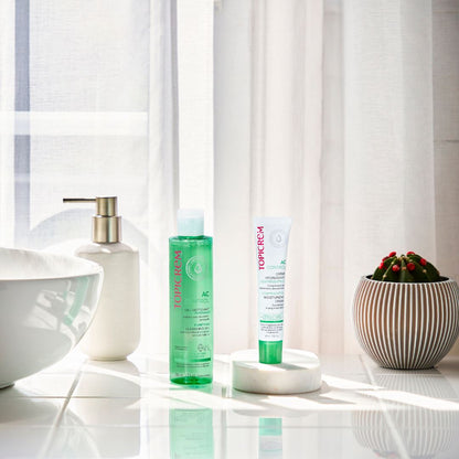 სახის დამატენიანებელი აღმდგენი კრემი აკნეს მკურნალობის შემდგომი პერიოდისათვის